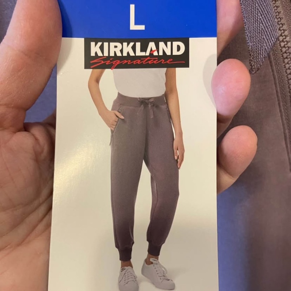 Kirkland Signature Women’s Moisture Wicking Relaxed Fit Jogger - Purple - NWT